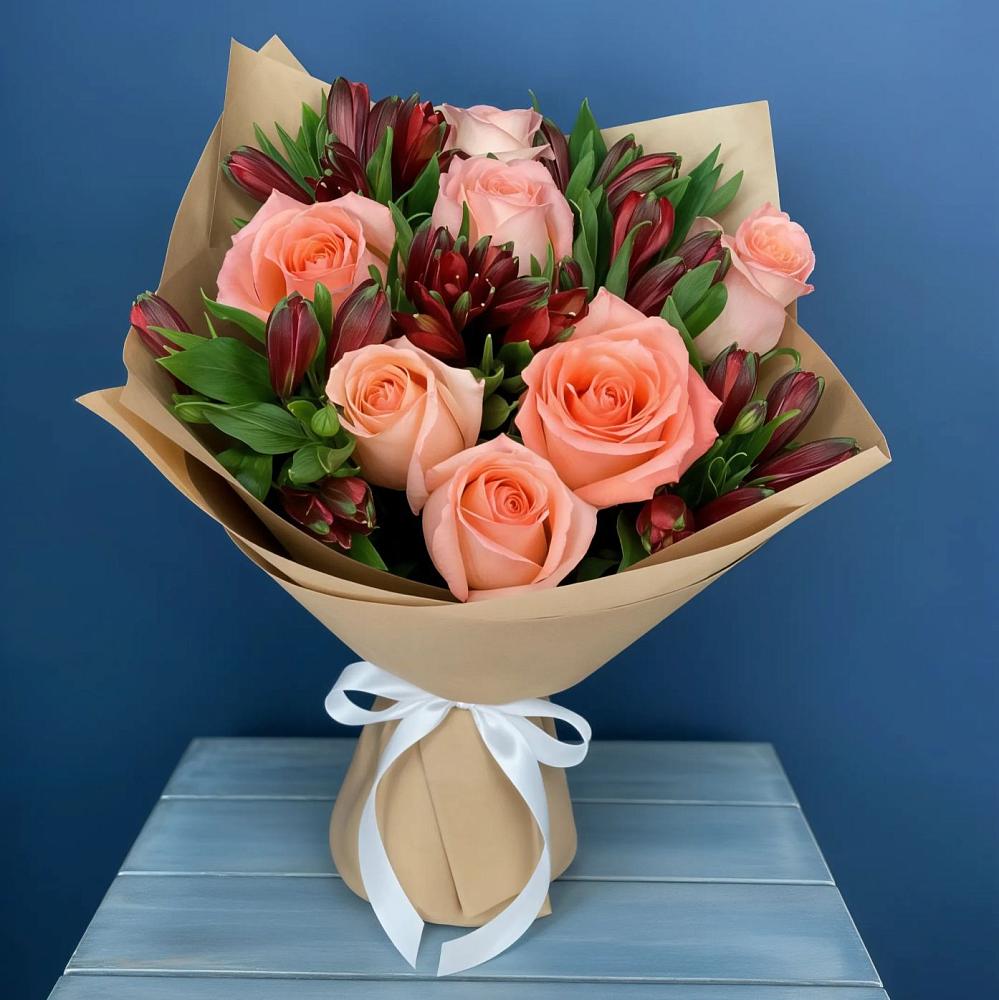 Букет цветов из: Розы и Альстромерии в Шкотово