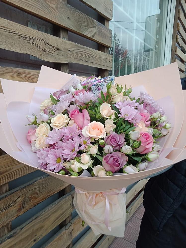 Букет цветов из: Розы и Хризантемы в Шкотово