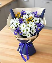 Букет цветов из:  Розы, Ирисы и Хризантемы #REPLACE_PRED# Шкотово