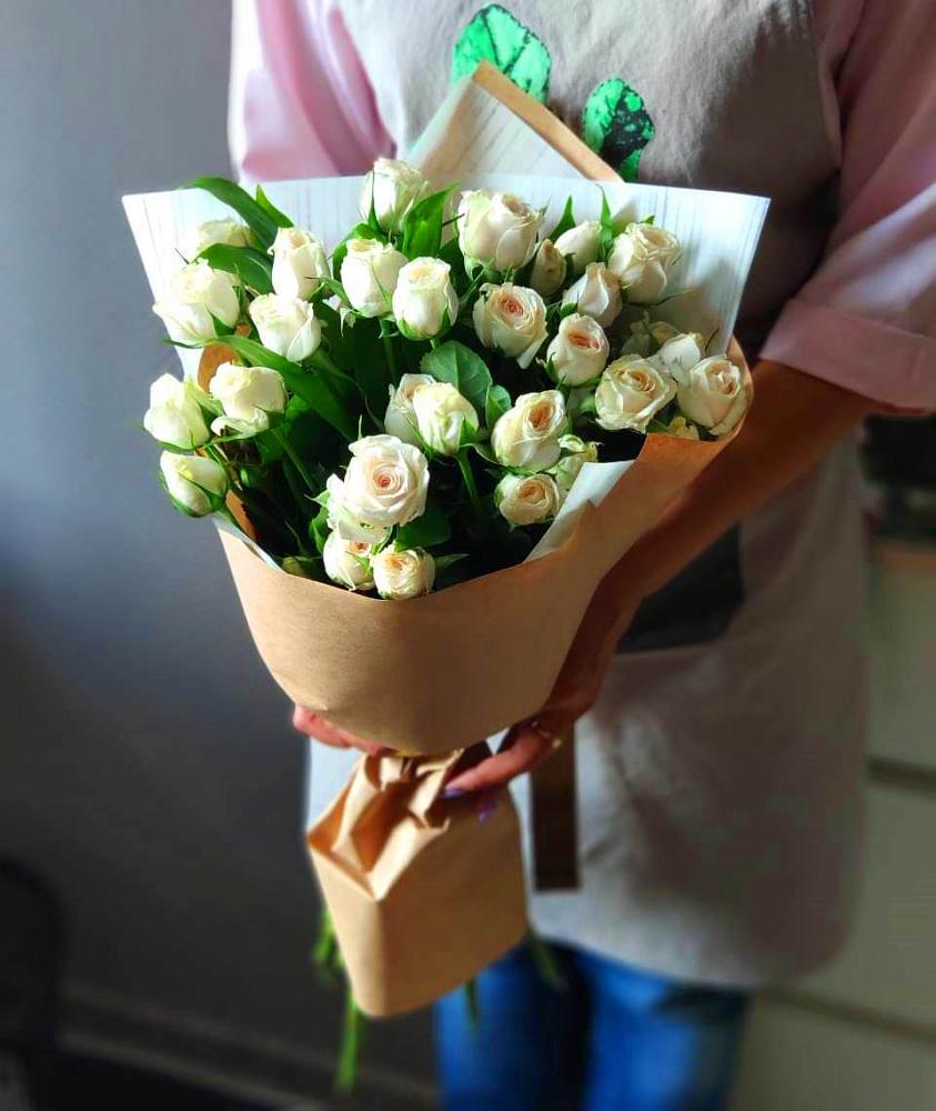 Букет цветов из: Розы в Шкотово