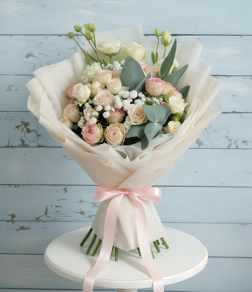 Букет цветов из: Розы и Лизиантусы в Шкотово