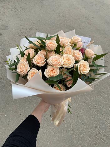 Букет Кремовые розы Латте в Шкотово