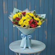 Букет цветов из:  Альстромерии и Хризантемы в Шкотово